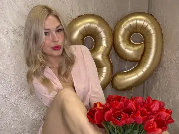 Imlive Sex Cam of HelenOneLove