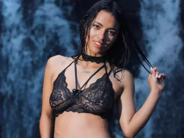 Imlive Sex Cam of SaraLove