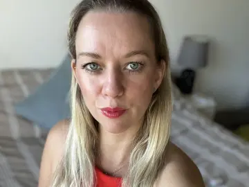 Livejasmin Free Porn Cam of AmindaRobin