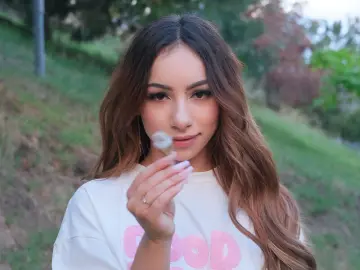 Livejasmin Free Porn Cam of AlizeeBlair