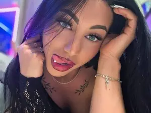 Myfreecams Sex Cam of HAZZELL