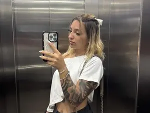 Myfreecams Watch Live Sex Cams of MaddieM1