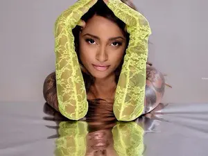 Myfreecams Free Live Porn of YazminRoyal