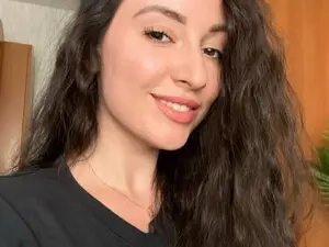 Myfreecams Free Porn Cam of Laura_Schwarz
