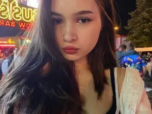 Myfreecams Sex Cam of Miloria