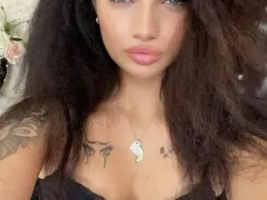 Myfreecams Adult Video Chat of Allisonn