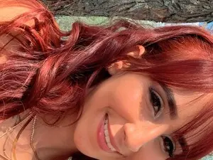 Myfreecams Nude Webcam of Lauura_Velez
