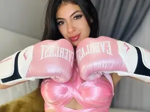 Myfreecams Sex Cam of Isa_hernandez