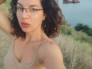Myfreecams Watch Live Sex Cams of PublicLabia25