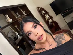 Myfreecams Live Porn of Emelie_89