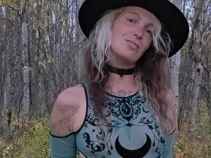 Myfreecams Sex Cam of oddywithabody