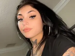 Myfreecams Adult Webcam of lolalovezzxo