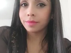 Myfreecams Nude Webcam of Callmeamber