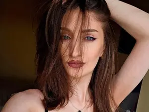 Myfreecams Free Porn Cam of SexyCelline