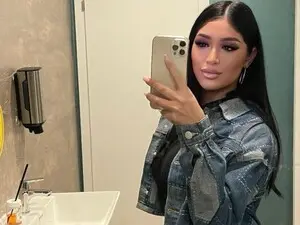Myfreecams Watch Live Sex Cams of Kira_Krush