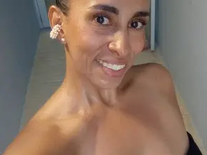 Myfreecams Sex Cam of Thalia_Gomex