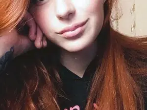 Myfreecams Sex Cam of Lily_Violet