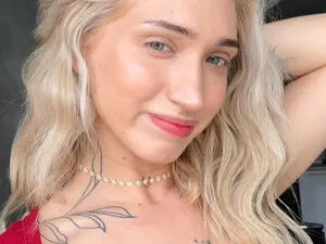 Myfreecams Best Webcam of Roselyn_