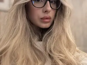 Myfreecams Adult Webcams of MaddieBriggs