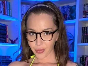 Myfreecams Adult Webcam of NerdyBody