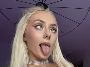 Myfreecams Free Porn Cam of Loren_Wood