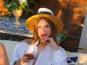 Myfreecams Live Porn of BustyBlondie