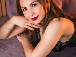 Myfreecams Watch Live Sex Cams of VivienneNoir