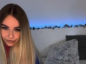 Myfreecams Live Sex of LunaSpark
