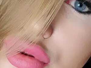 Myfreecams Watch Live Sex Cams of Candy_Caro
