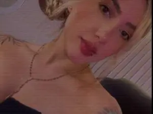 Myfreecams Free Live Porn of EveBenson