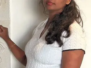 Streamate Live Porn of IndiannLaila