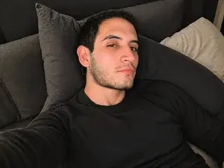 Streamate Nude Webcam of Charlizee_23
