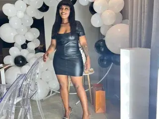 Streamate Live Sex Cam of EbonyBentley