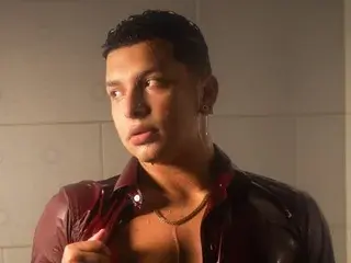 Streamate Watch Live Sex Cams of MasterConnor
