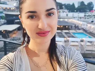 Streamate Adult Webcams of Meri_Gold