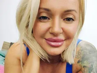 Streamate Free Porn Cam of BustyEmaXX