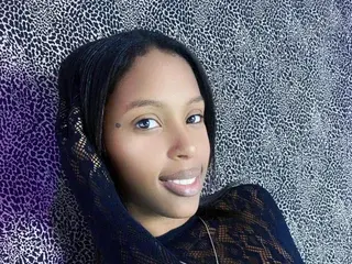 Streamate Live Sex Cam of Angeya_Petite