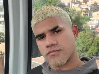 Streamate Sex Chat of JHON_B