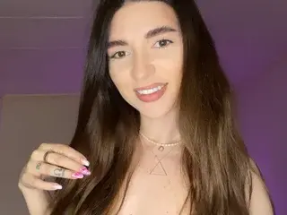 Streamate Free Porn Cam of LunaVixxxen