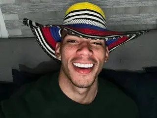 Streamate Watch Live Sex Cams of EDWARD24