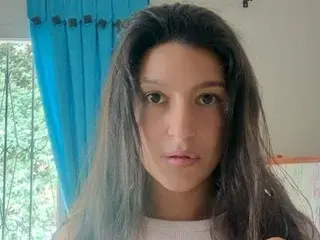Streamate Private Sex Chat of SarahFriendly