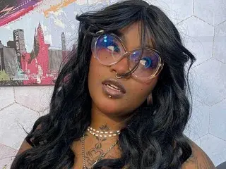 Streamate Free Porn Cam of LaylaCumninngss