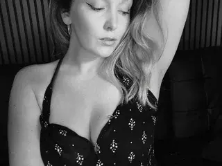 Streamate Live Sex of DeepThroatDarling