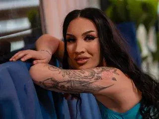 Streamate Best live sex cam show of KyraReign