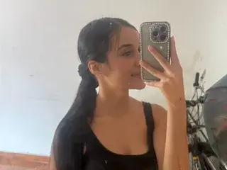 Streamate Free Live Porn of EMILYAlvernia