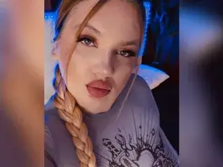 Streamate Nude Webcam of MelanieBrownn