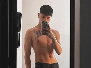 Streamate Free Live Porn of Gabriel_tw