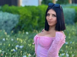 Streamate Free Live Porn of aitana77