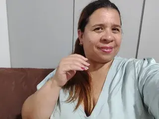 Streamate Adult Webcams of LucianaHot4u
