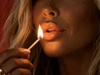 Streamate Free Porn Cam of NaughtyLeahUK